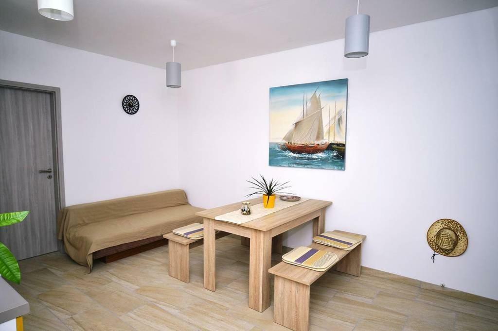 Jovich Apartments 2 Mošćenička Draga Екстериор снимка