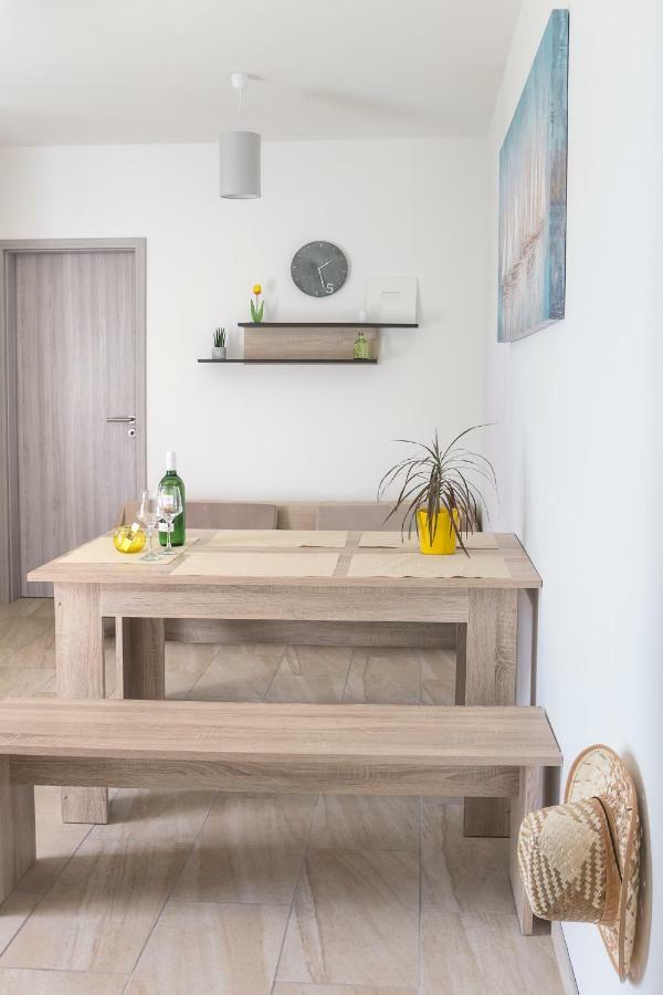 Jovich Apartments 2 Mošćenička Draga Екстериор снимка