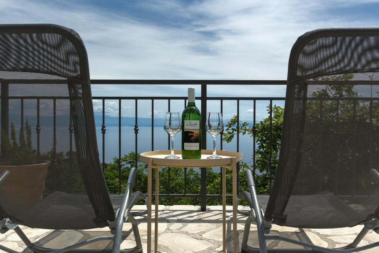 Jovich Apartments 2 Mošćenička Draga Екстериор снимка